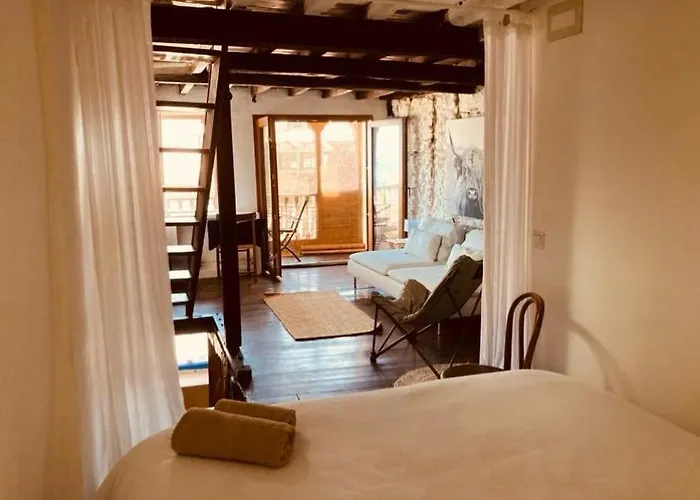 Tazones Ocean Views 펜션 *