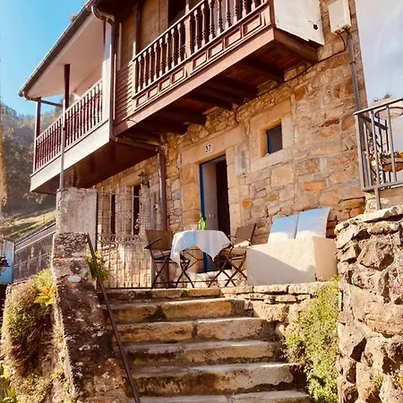 Tazones Ocean Views Vakantiehuis *